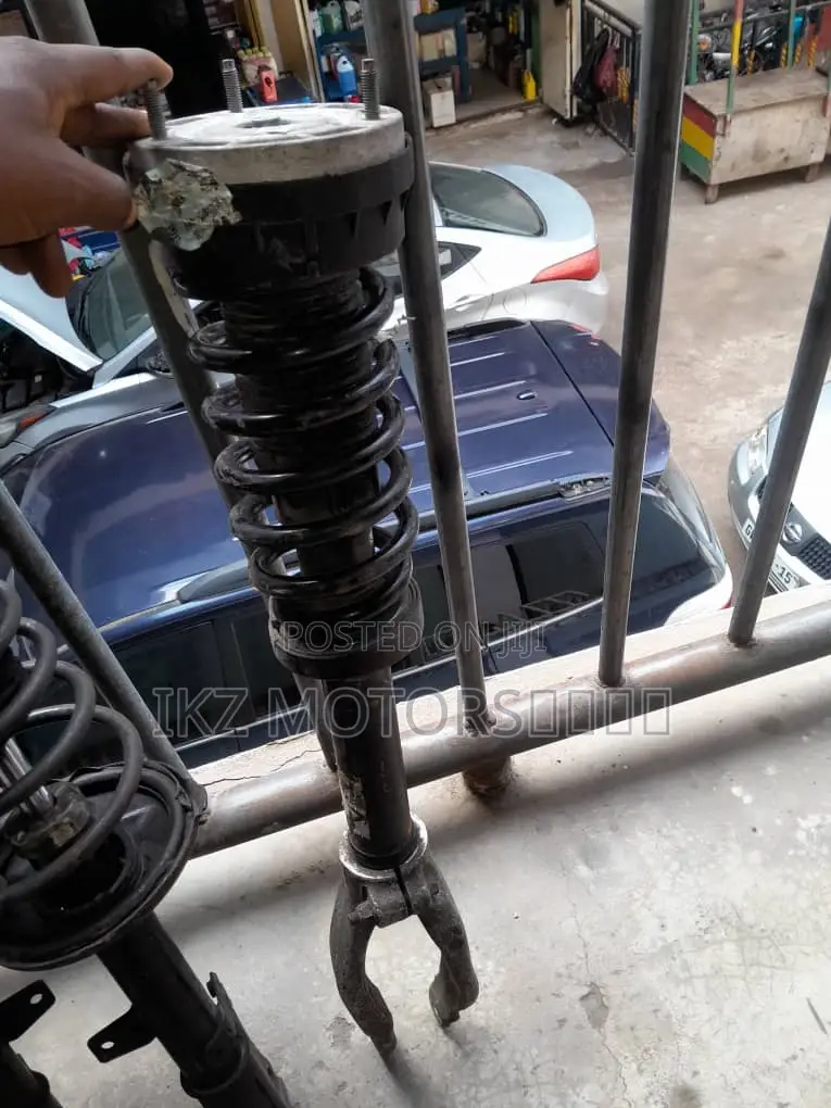 Range Rover Velar L650 Front Shocks