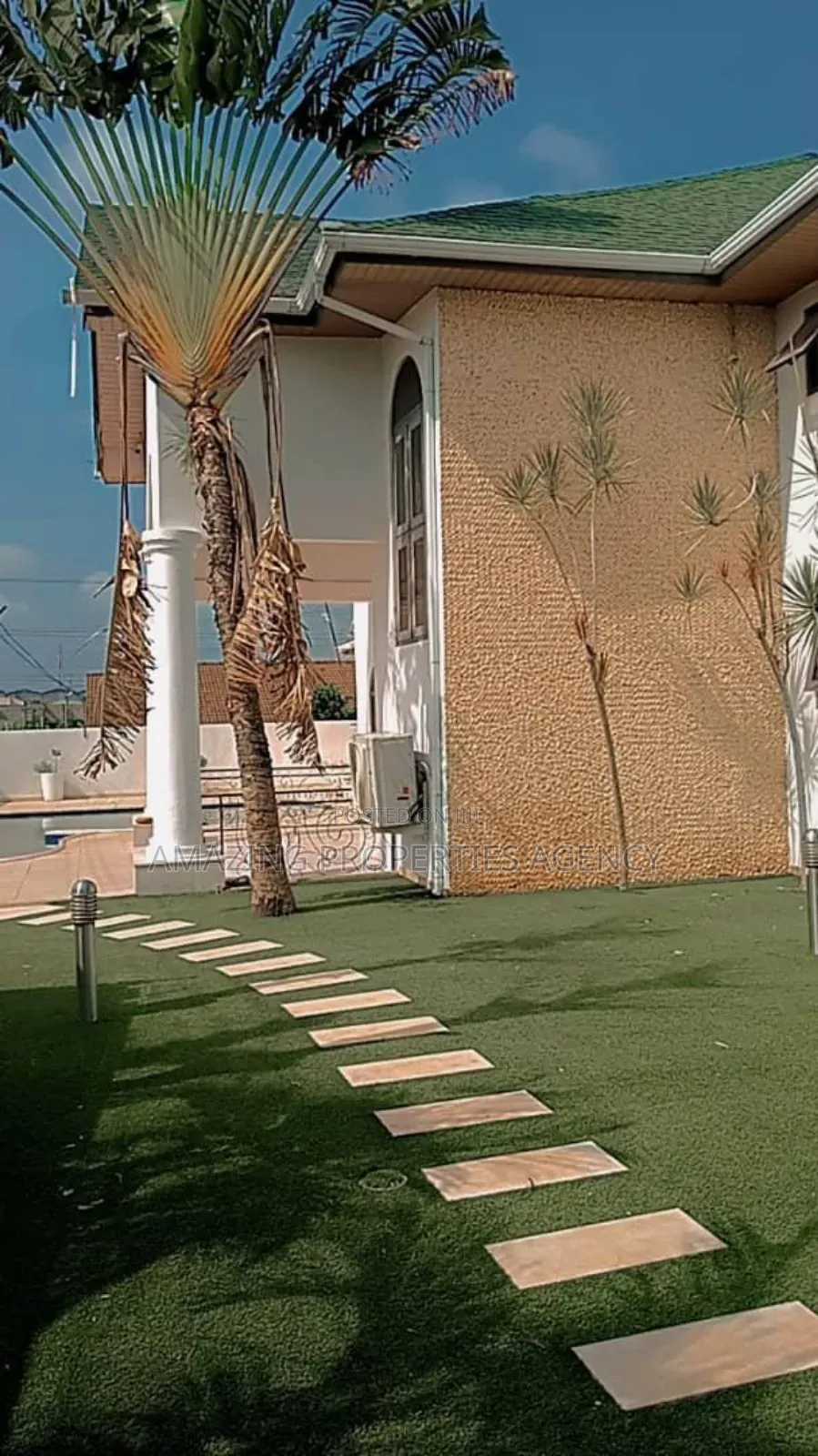 7bdrm House in Adjiriganor for sale