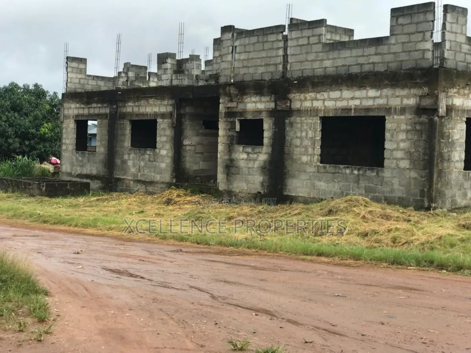 8bdrm House in Xcellence Properties, Amasaman for sale