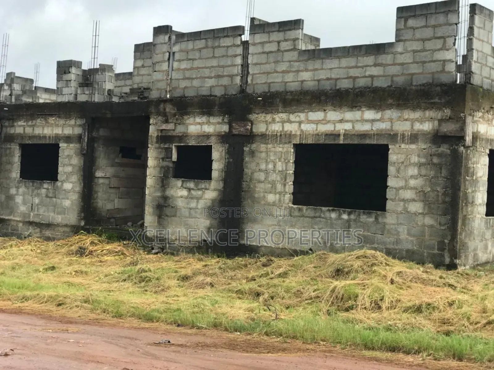 8bdrm House in Xcellence Properties, Amasaman for sale
