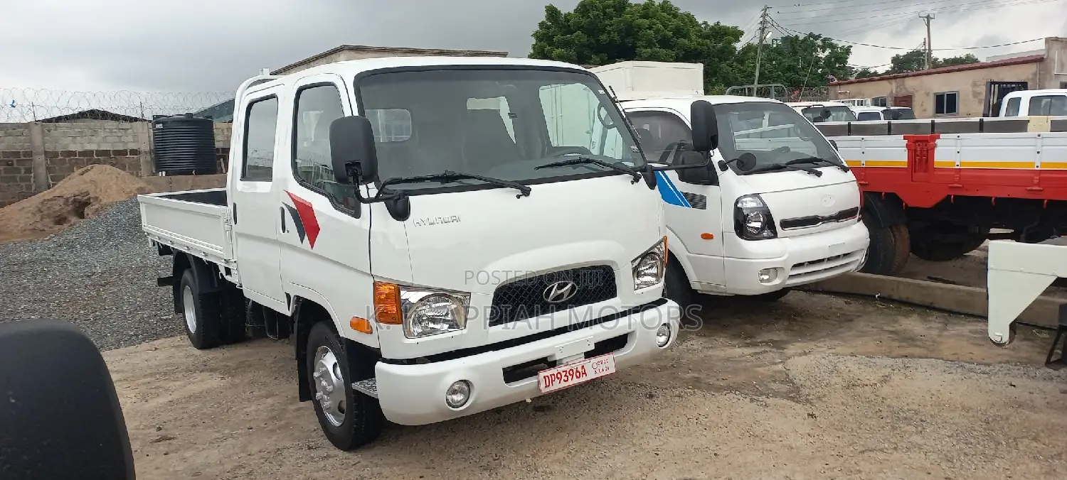 Hyundia Mighty Two Bouble Cube Truck