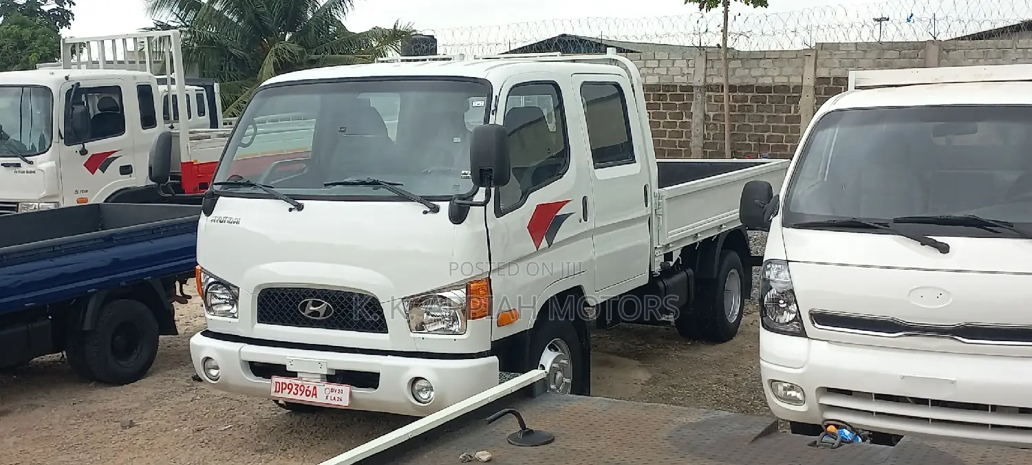 Hyundia Mighty Two Bouble Cube Truck