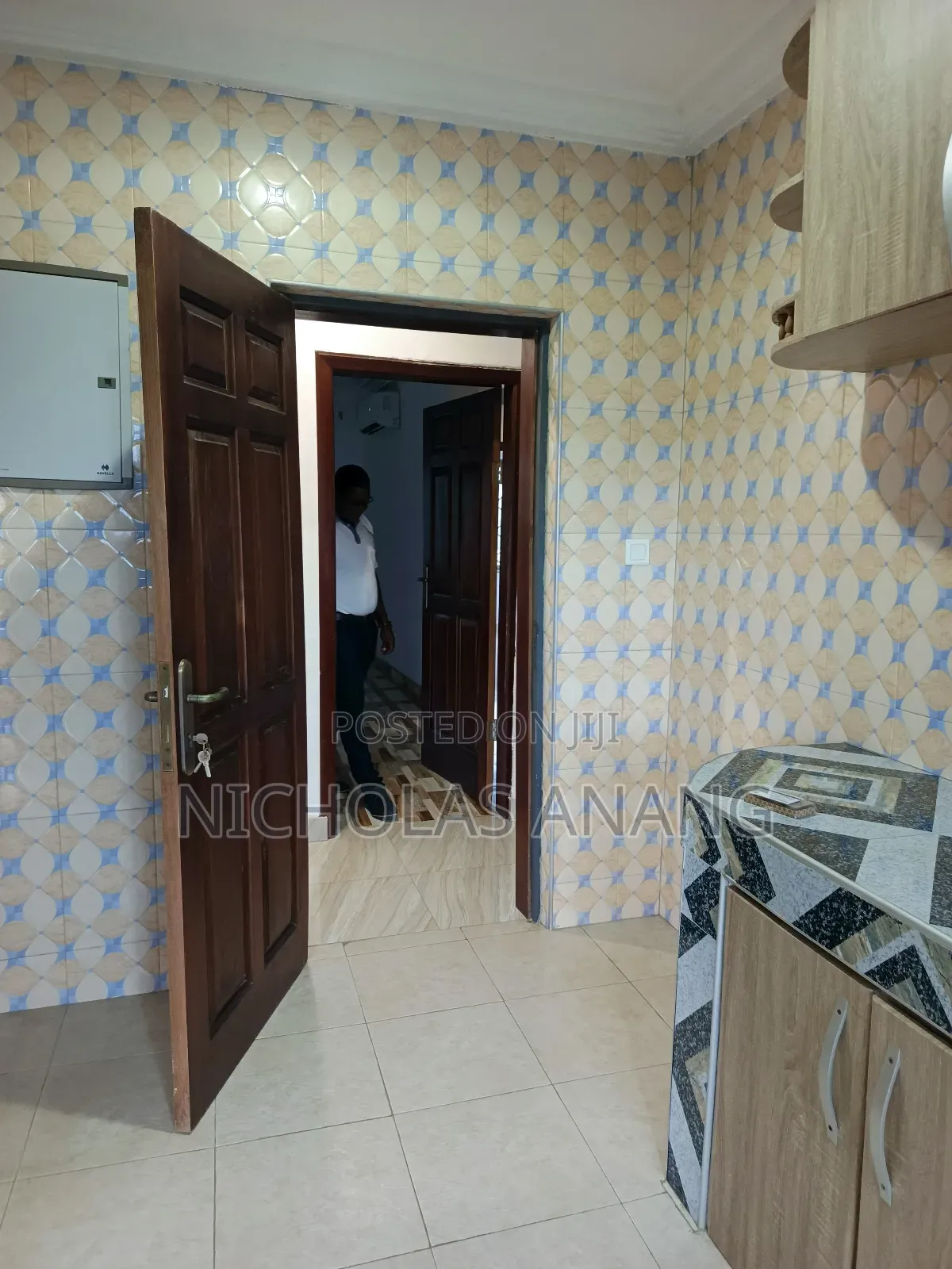 3bdrm Apartment in Dorns Properties, Tseaddo for rent