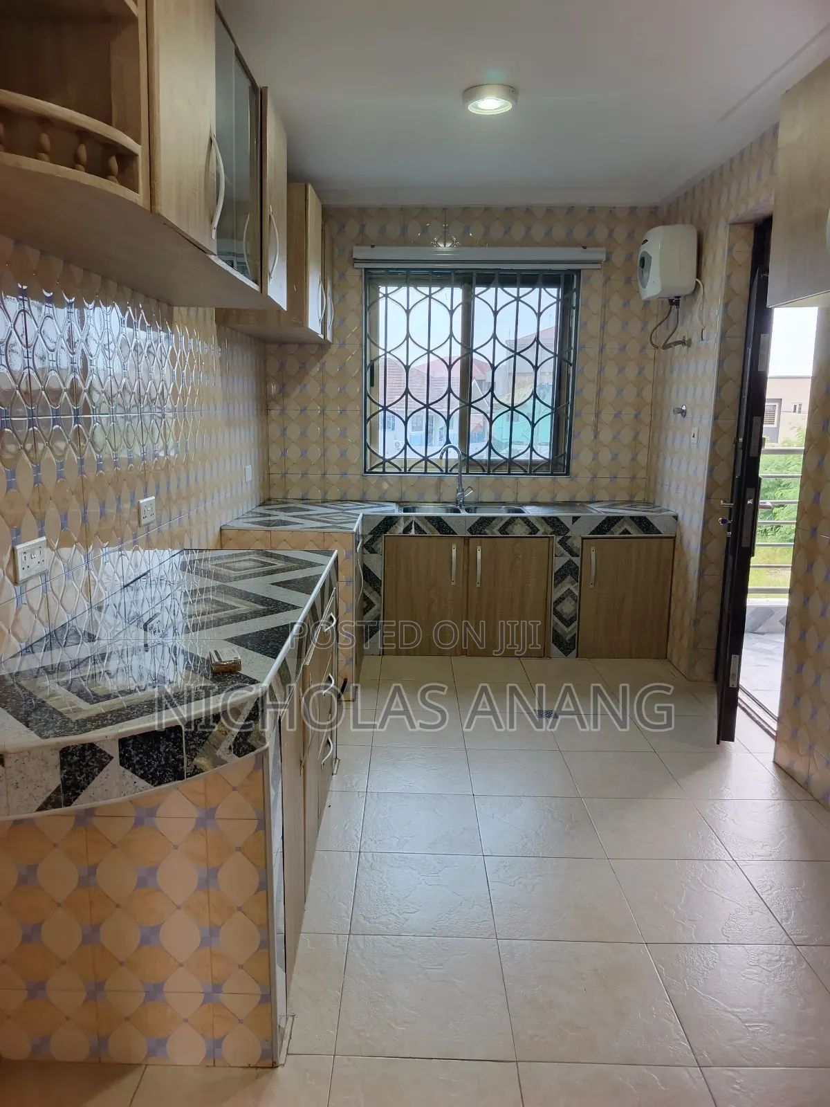 3bdrm Apartment in Dorns Properties, Tseaddo for rent