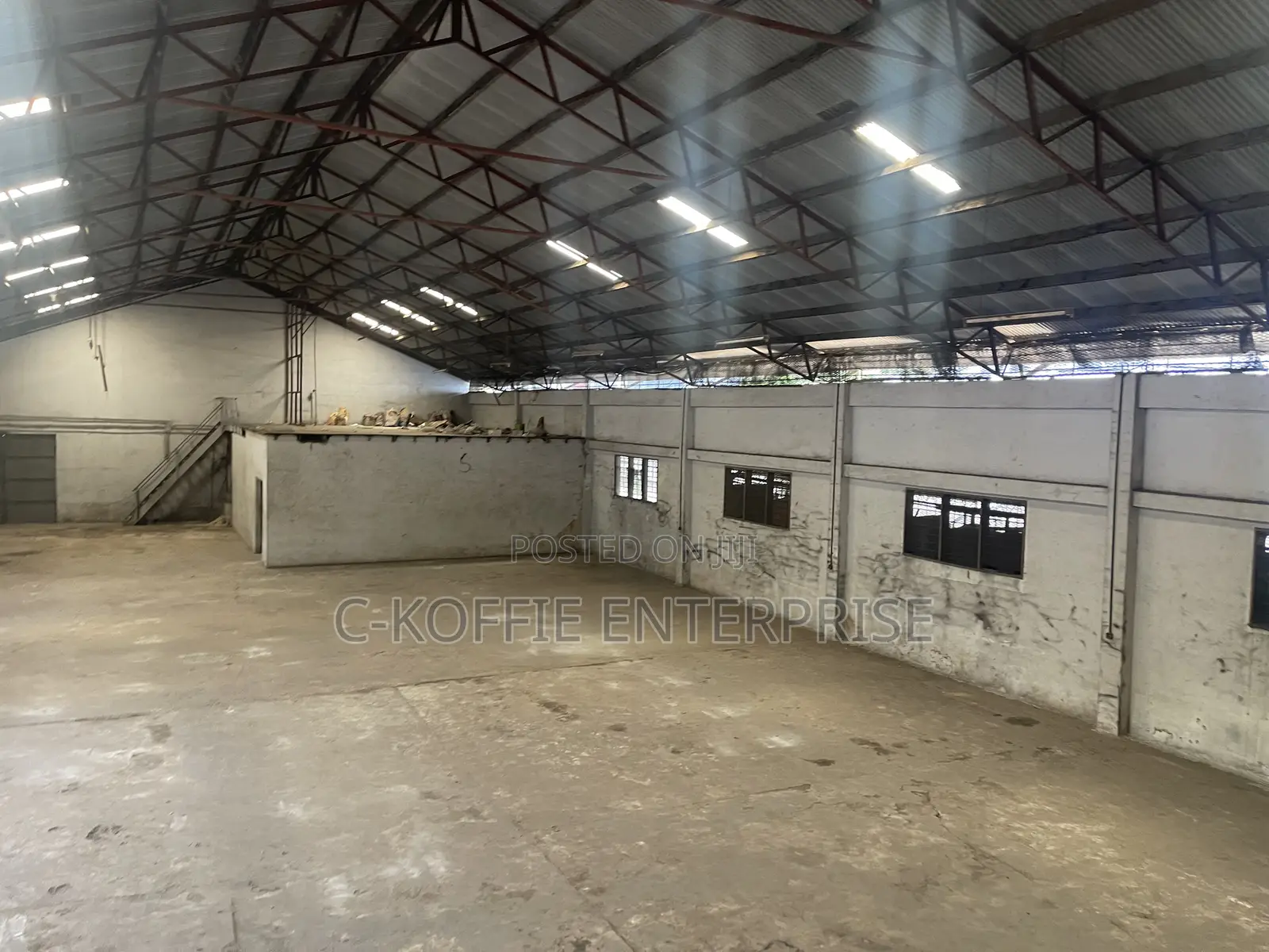 1200 SQM at Graphic Road for Rent