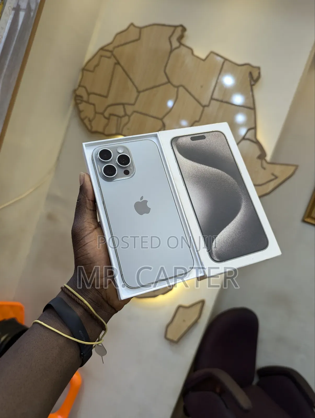 New Apple iPhone 15 Pro Max 256 GB White