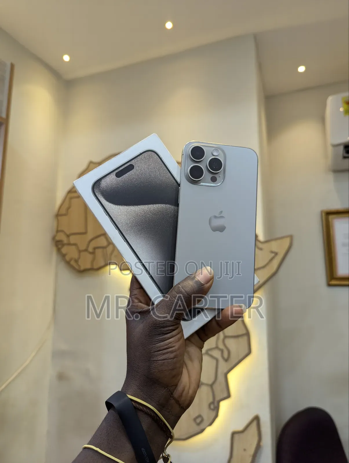 New Apple iPhone 15 Pro Max 256 GB White