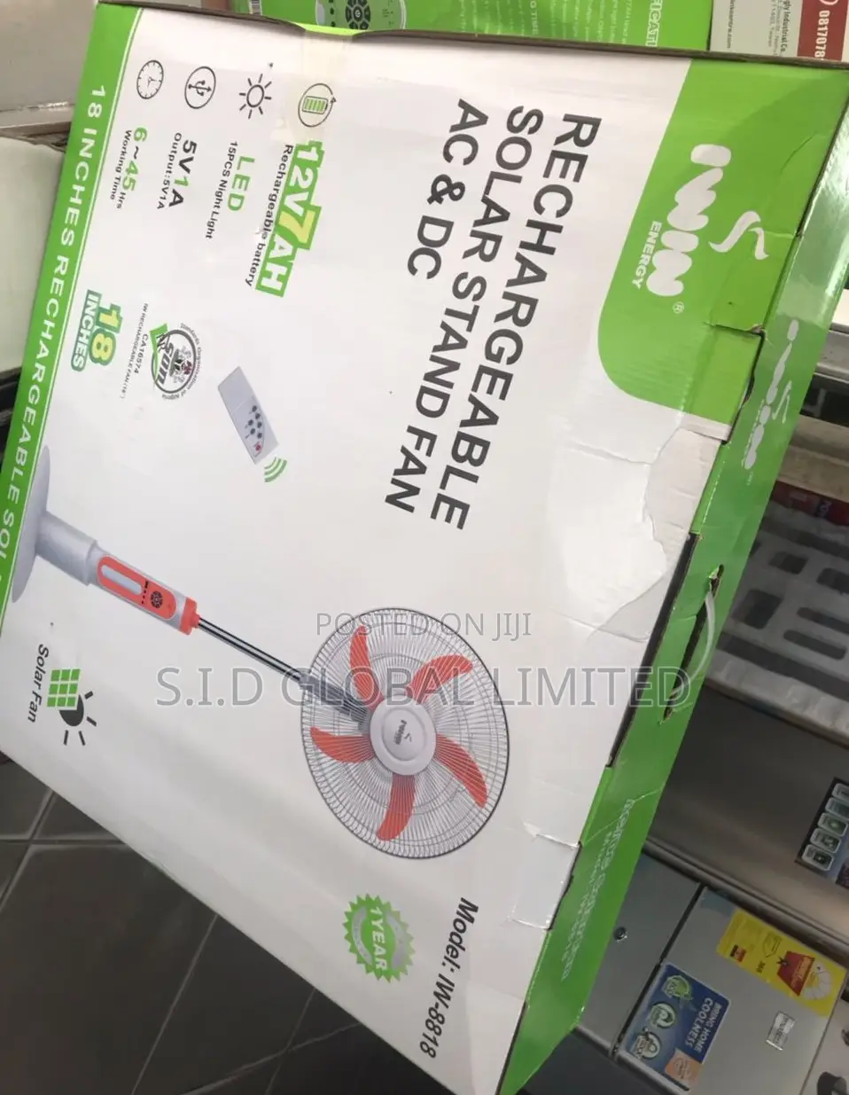Exclusive IWIN 18'' Rechargeable Solar Stand Fan