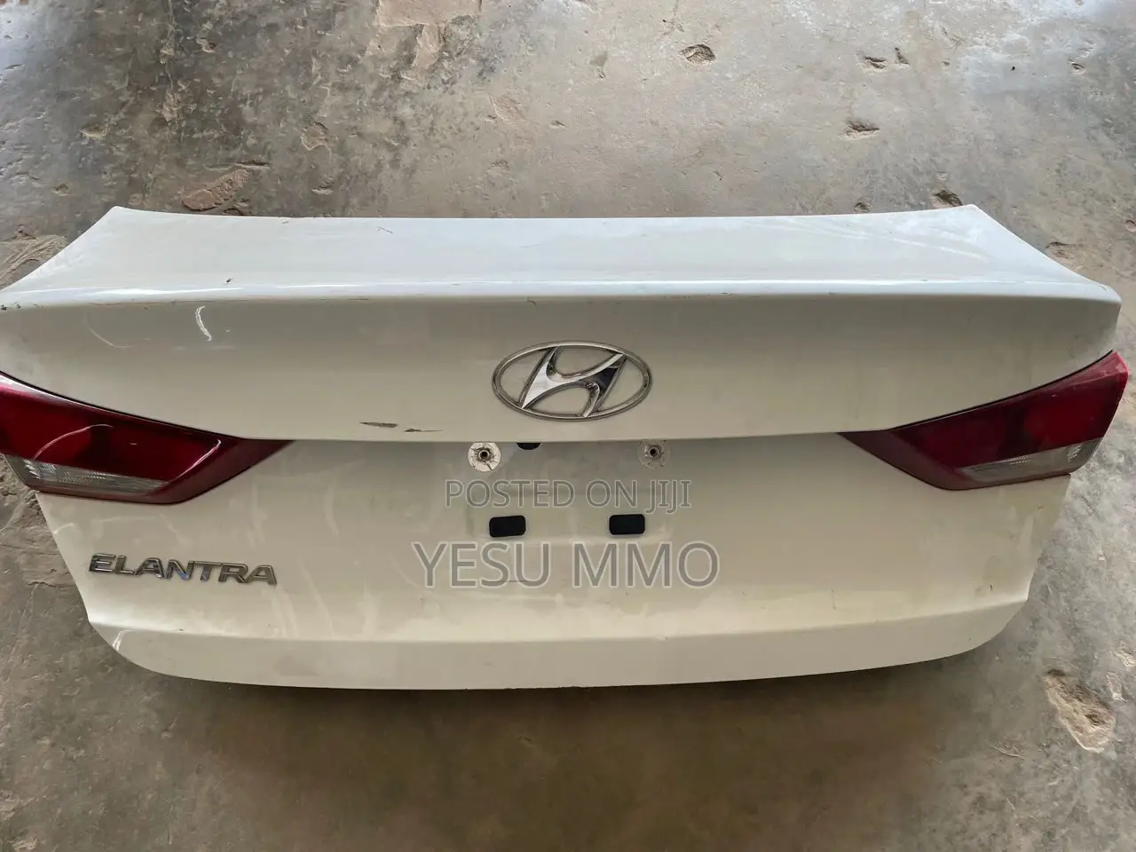 Hyundai Elantra 17 Boot
