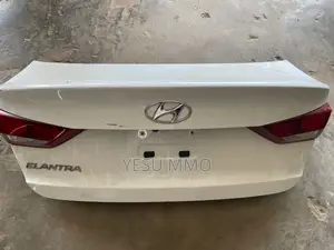 Hyundai Elantra 17 Boot