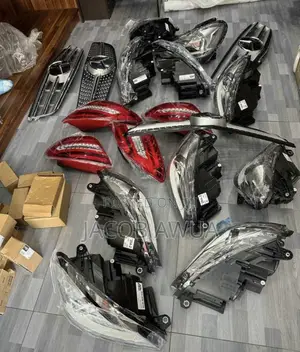 HRV Doors,Bumpers,Headlights,Front Cut,CRV Parts Available
