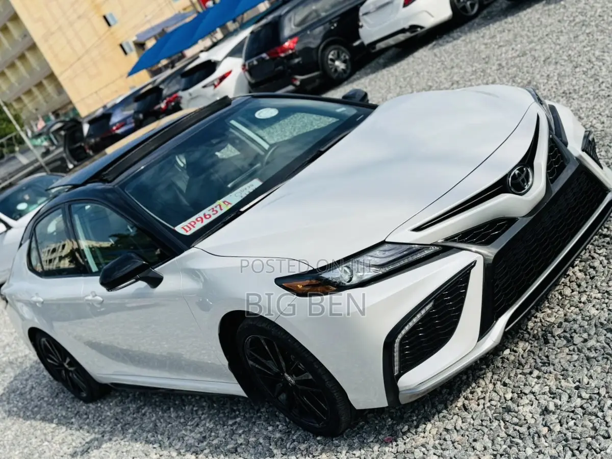 Toyota Camry XSE 2023 White