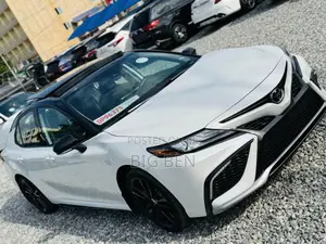 Toyota Camry XSE 2023 White