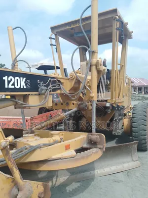 Fairly Used CAT Grader for Sale