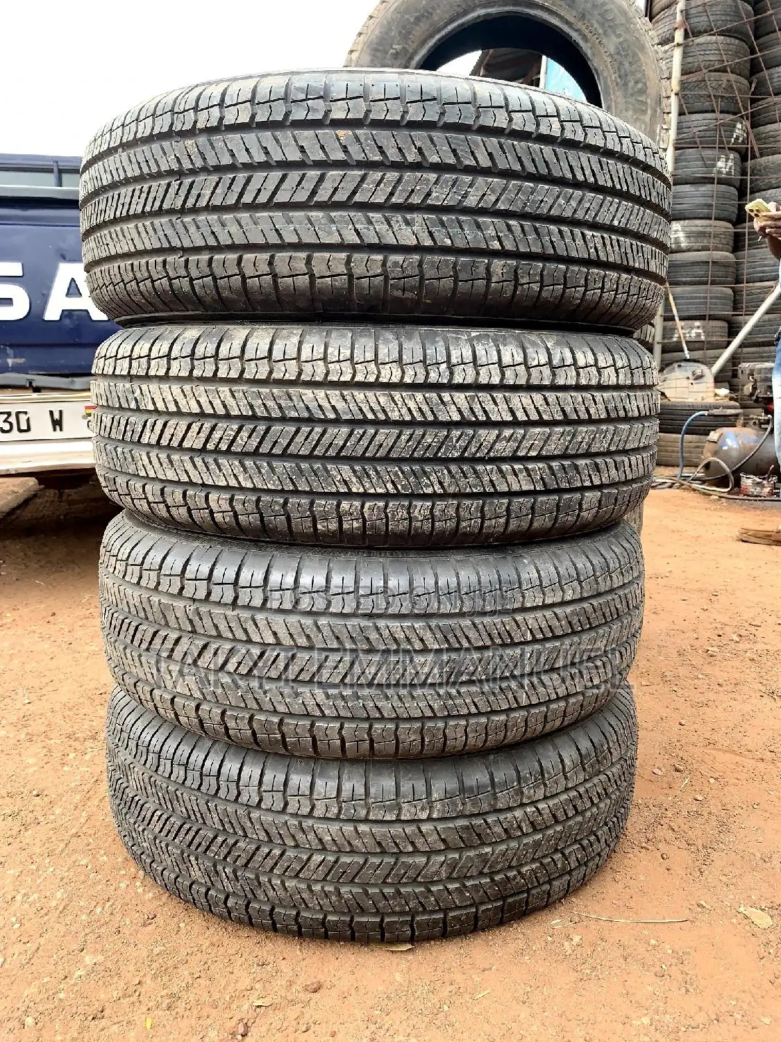 Hom Use Tyrs. (Japan,UK,And Dubai)