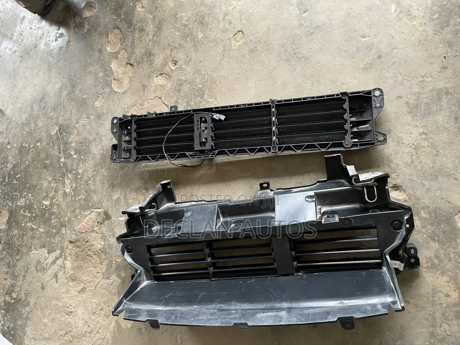 Honda CR-V 2017 - 2022 Shutter Grille Vent