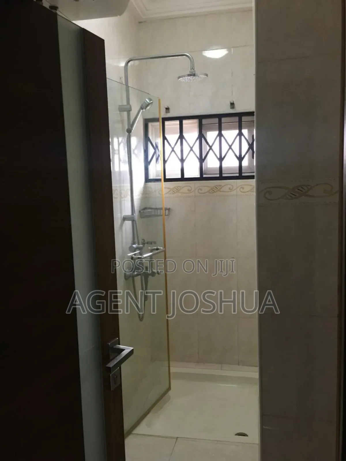 Furnished 4bdrm House in Regimanuel Estate, Airport Residential Area