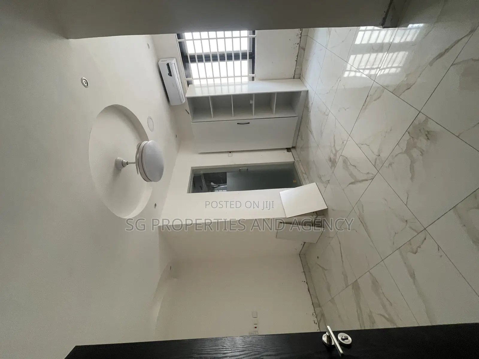 2bdrm Townhouse / Terrace in Lashibi, Spintex for rent