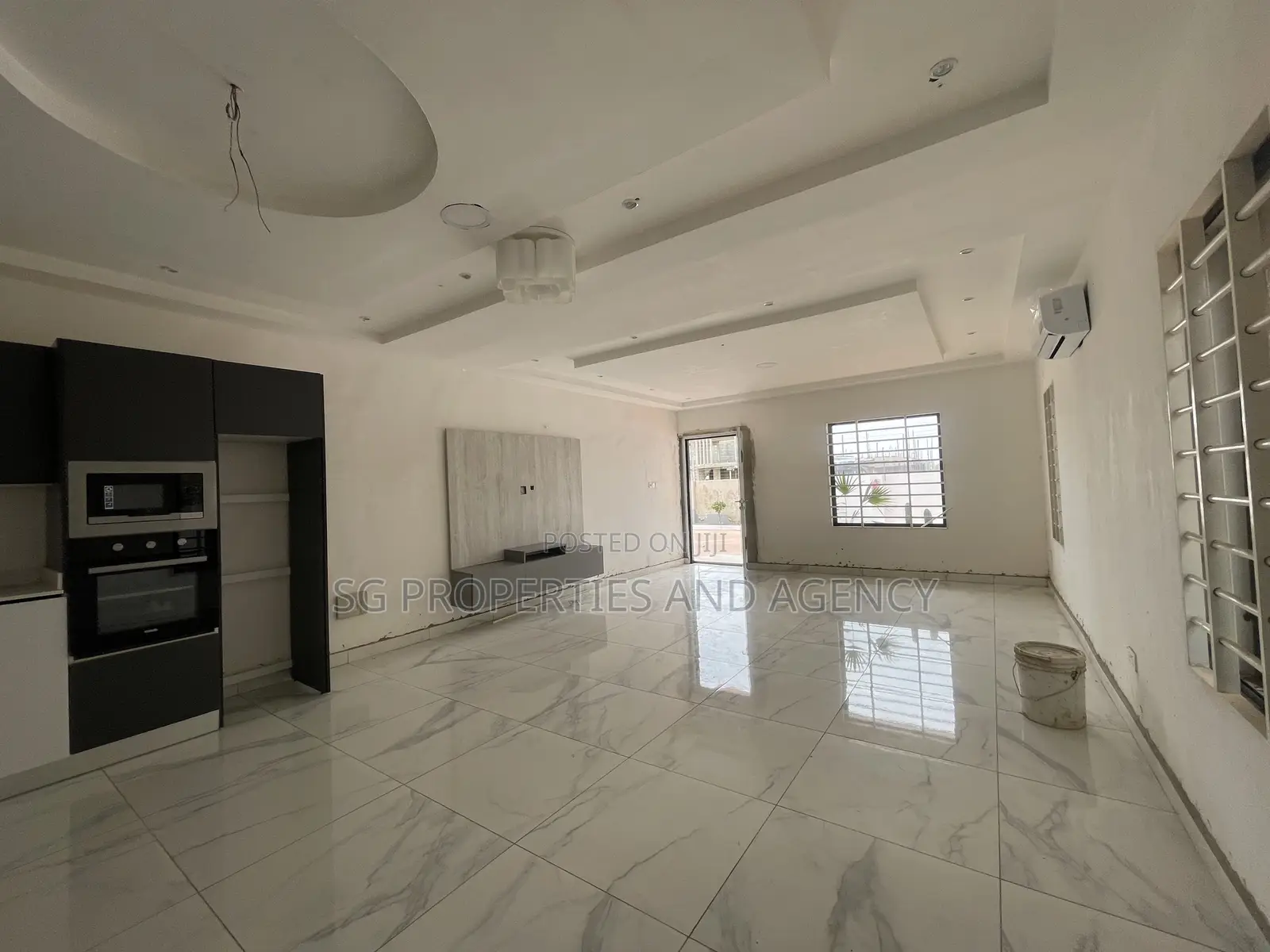 2bdrm Townhouse / Terrace in Lashibi, Spintex for rent