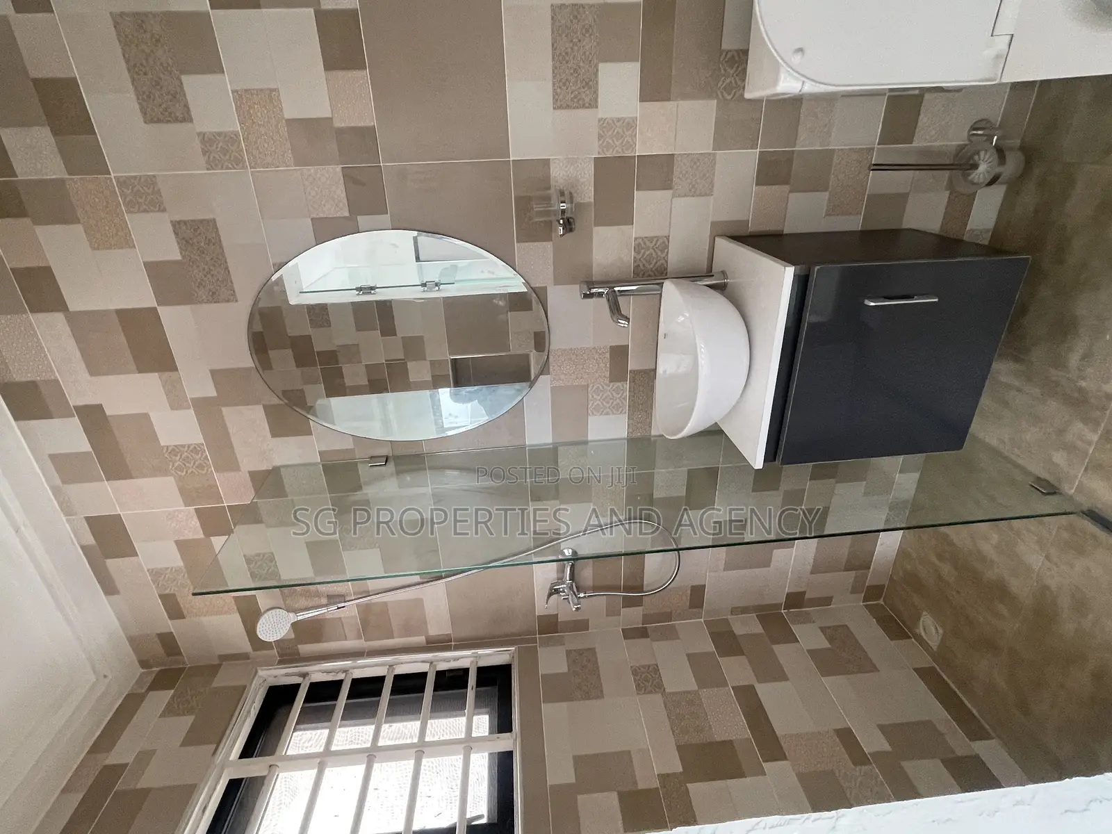 2bdrm Townhouse / Terrace in Lashibi, Spintex for rent