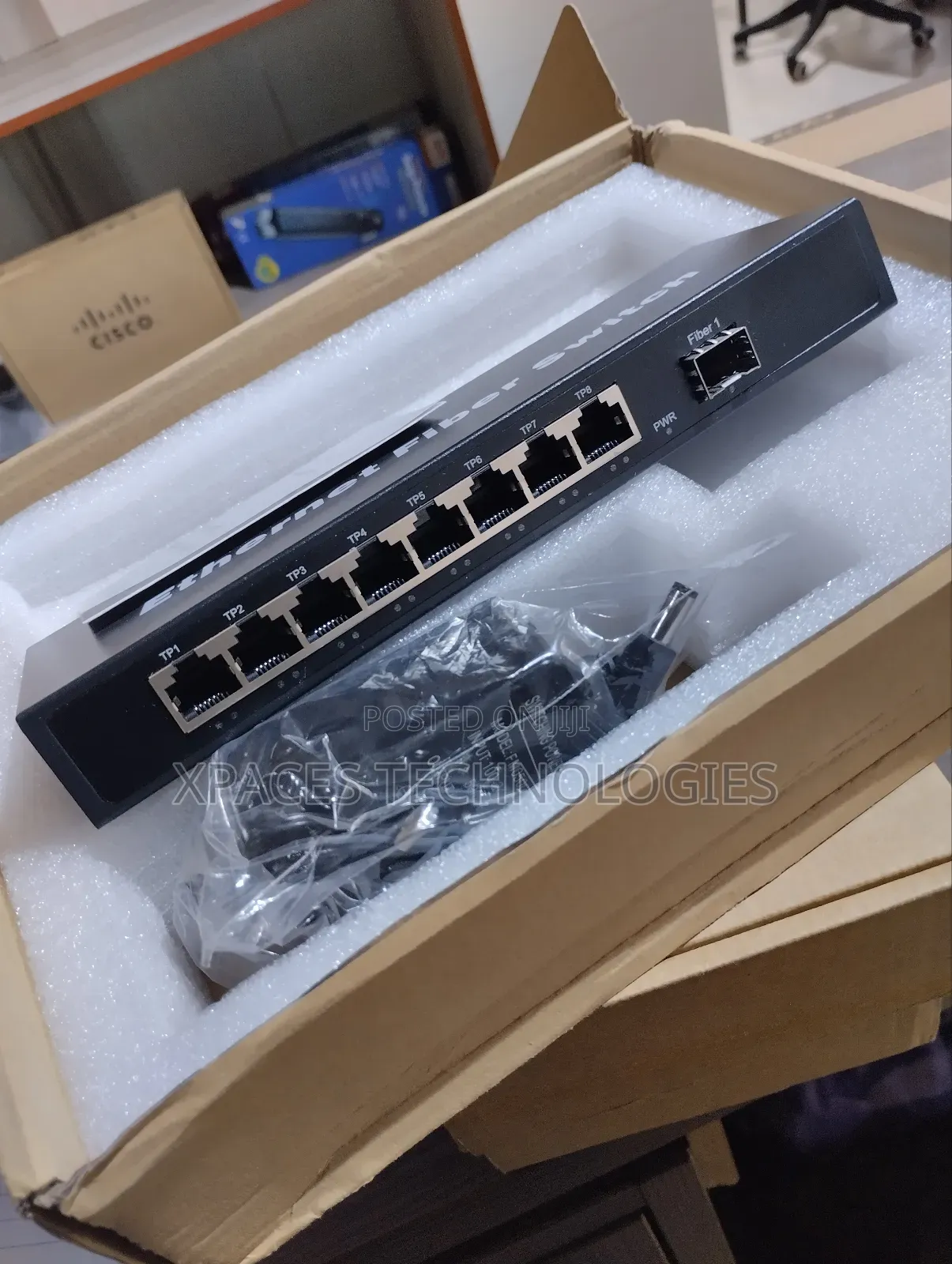 8port Gigabit Ethernet Switch +1 SFP Fiber Port Media