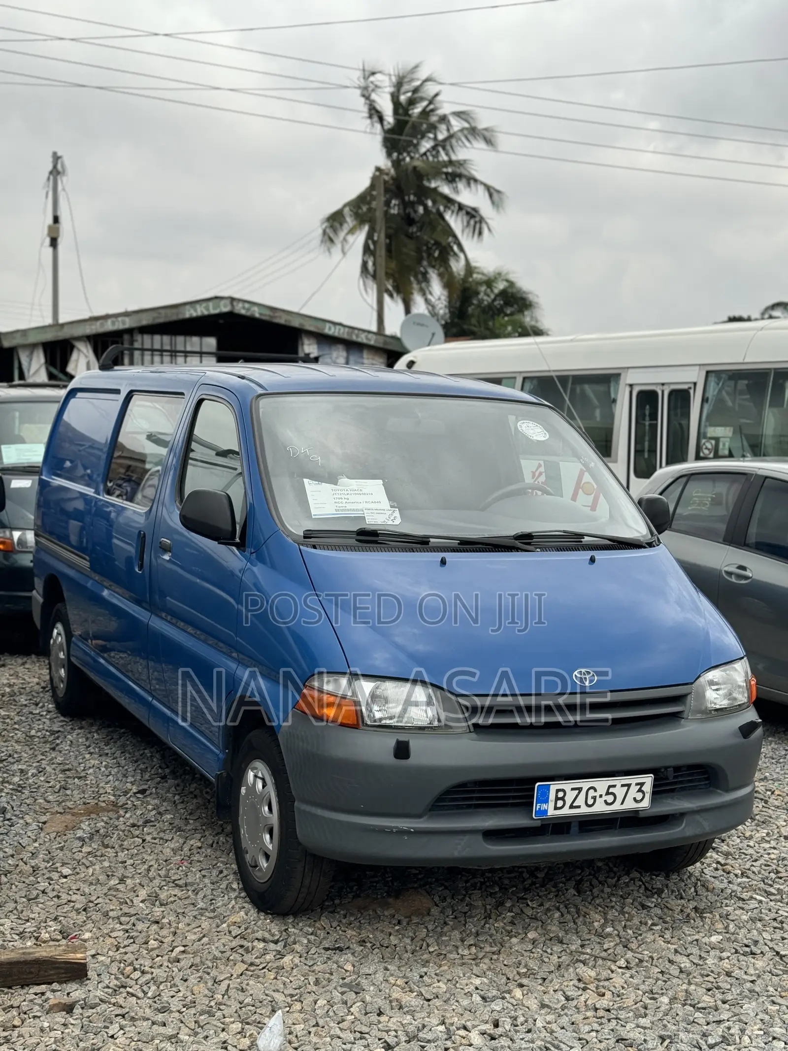 Toyota HiAce 2006 Blue
