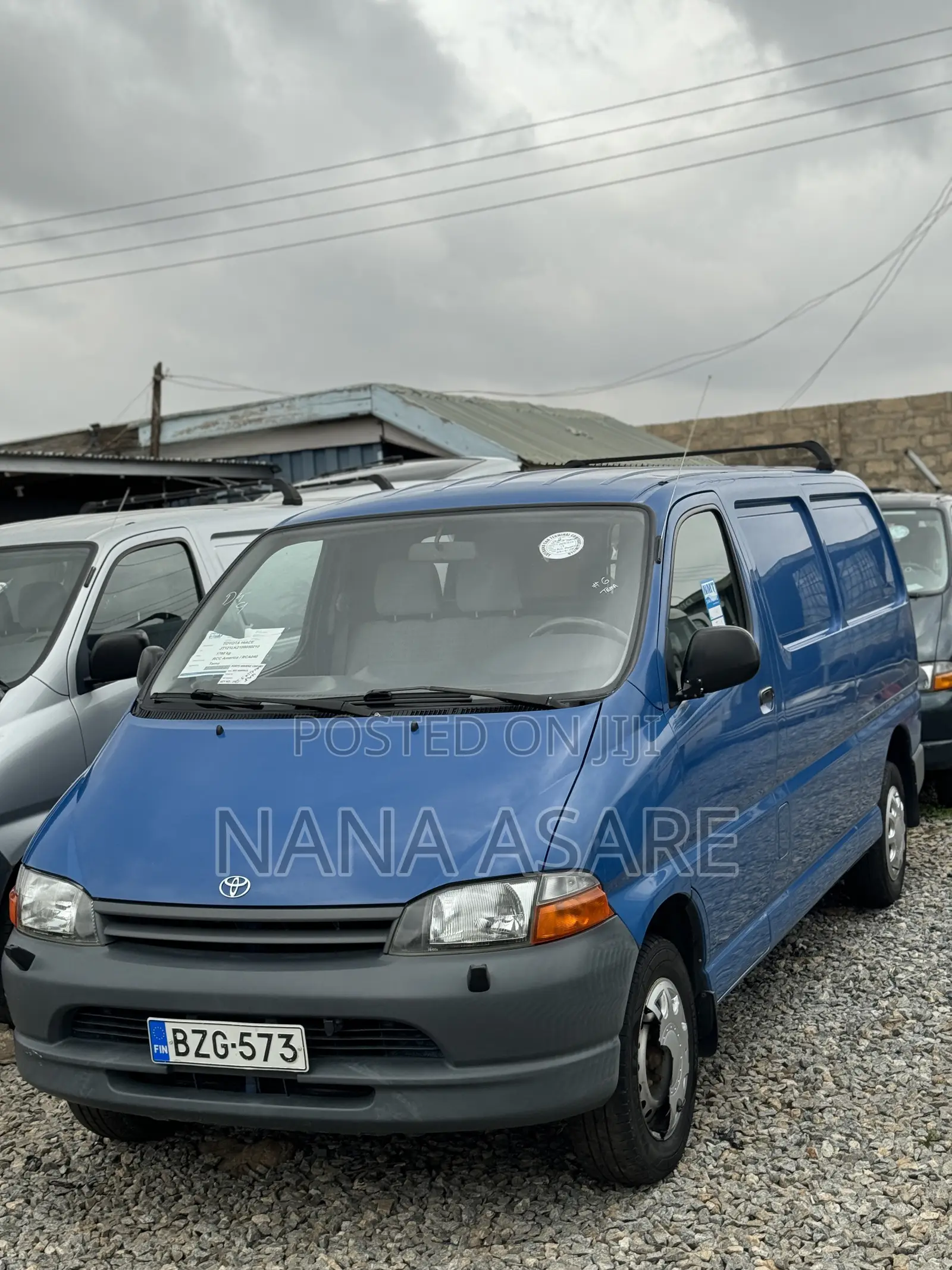 Toyota HiAce 2006 Blue