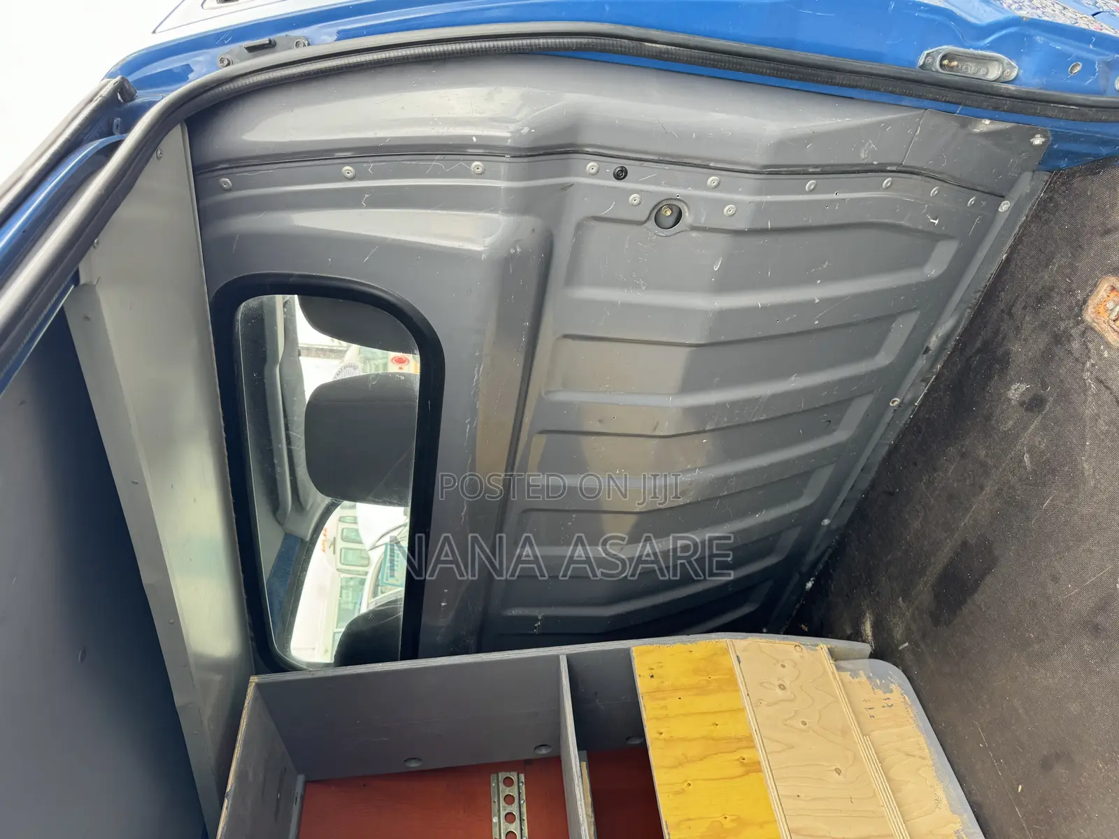 Toyota HiAce 2006 Blue