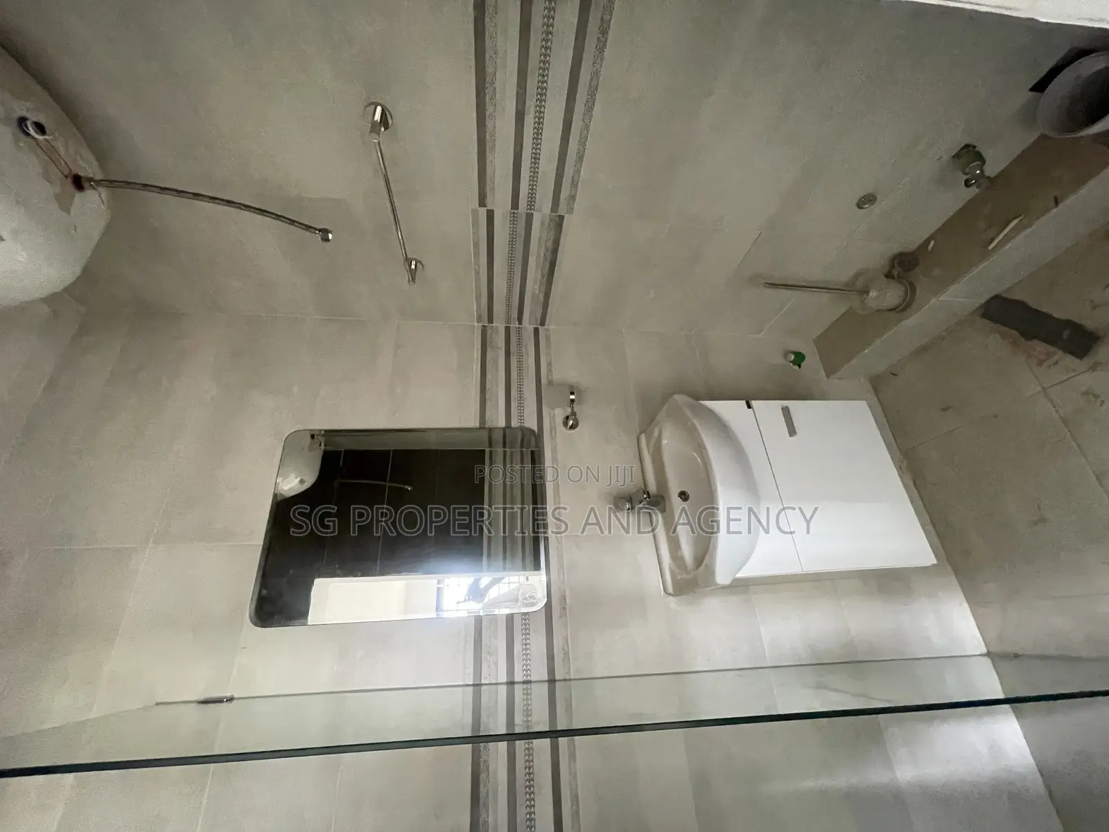 2bdrm Townhouse / Terrace in Lashibi, Spintex for rent