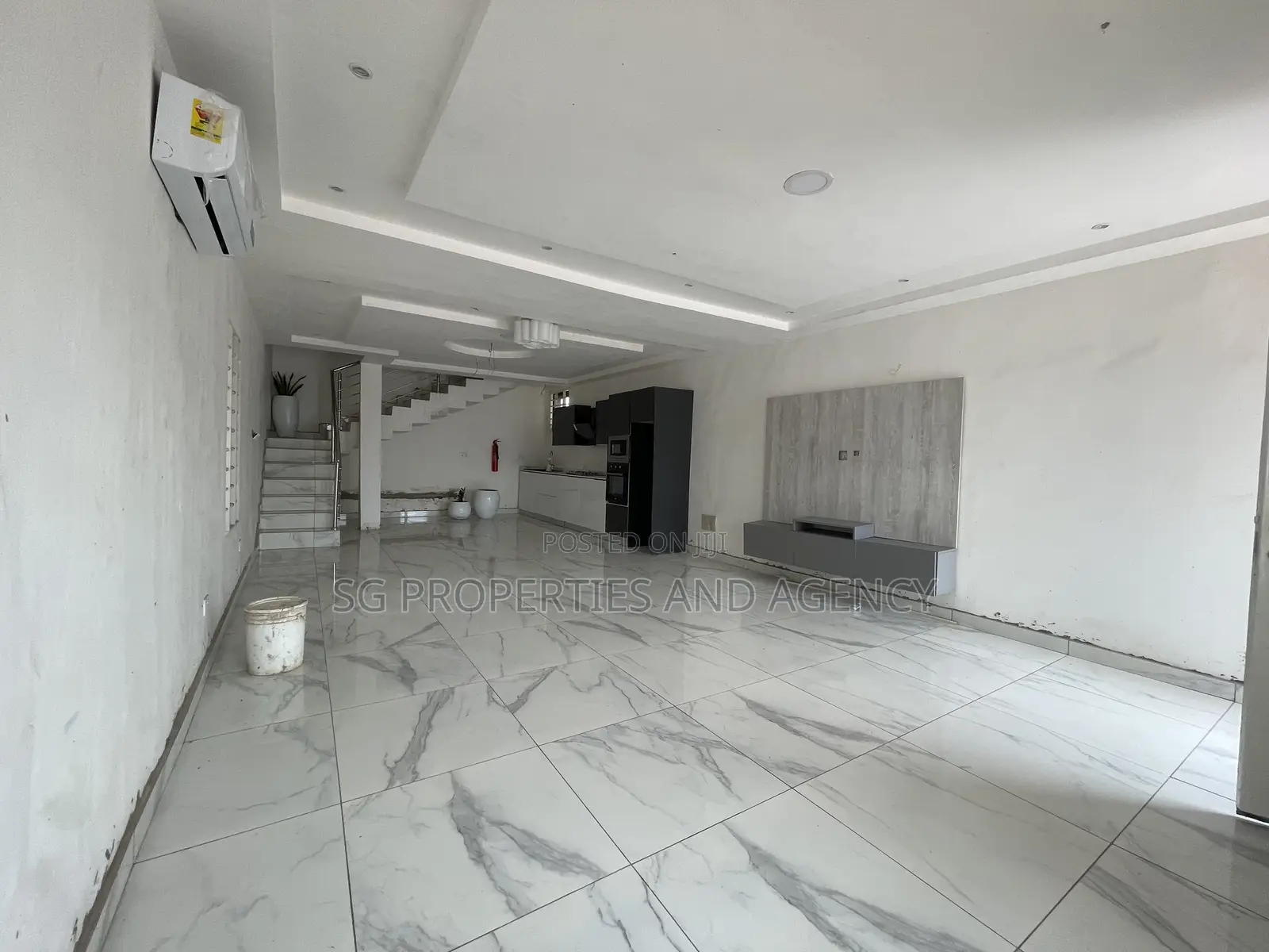 2bdrm Townhouse / Terrace in Lashibi, Spintex for rent