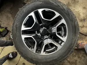 ORIGINAL TOYOTA RAV 4 Rim 17 From Home No Issue