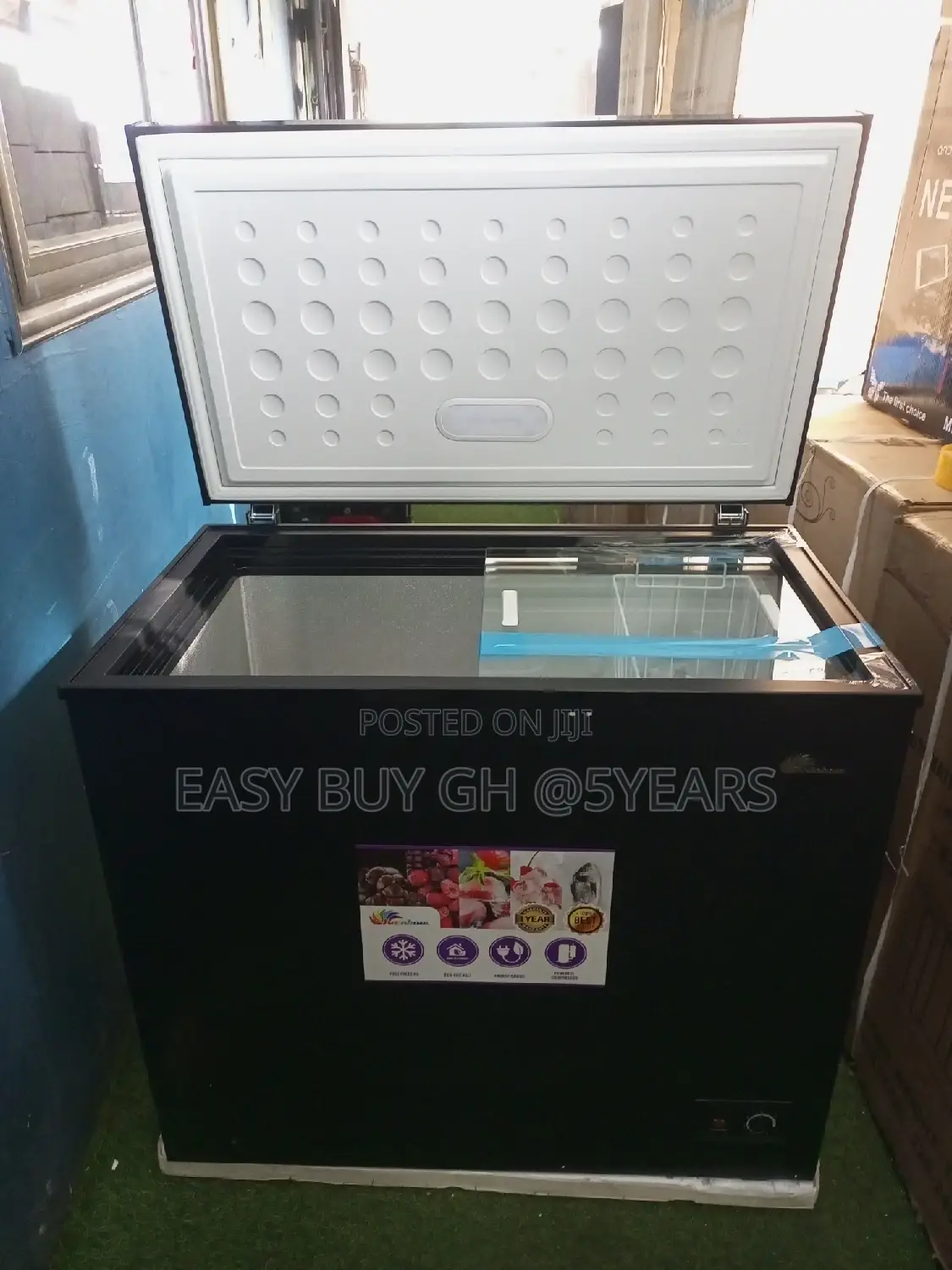 Rainbow Chest Freezer 200liters Chest Freezer Brand New