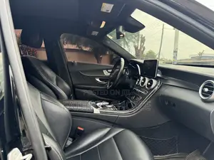 Mercedes-Benz C300 Luxury 4Matic Sedan AWD (2.0L 4cyl 7A) 2016 Black