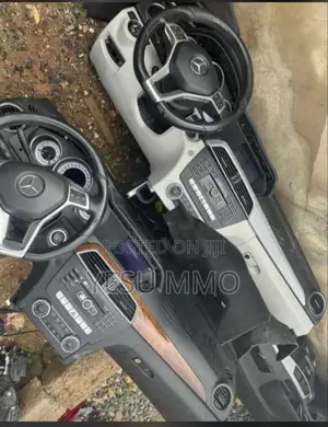 Mercedes Benz C250 Dashboard