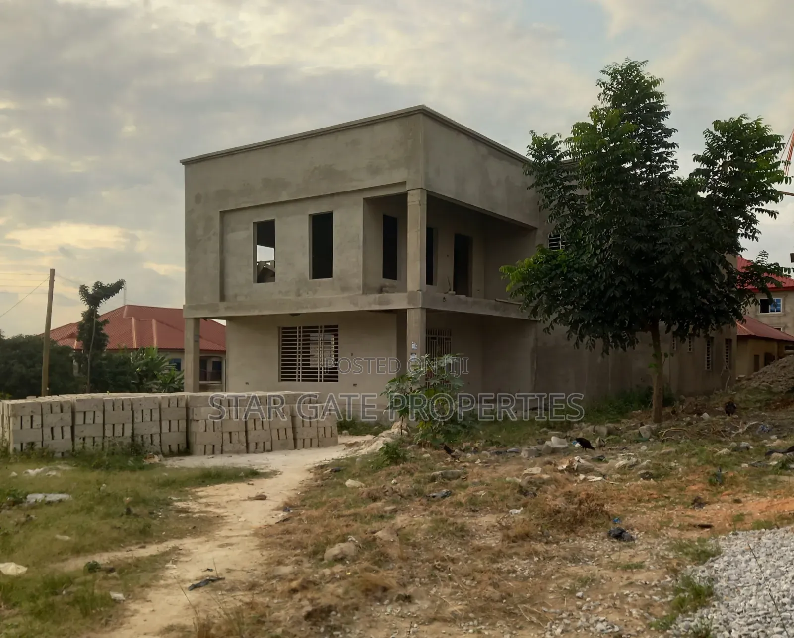 6bdrm House in Star Gate Properties, Kumasi Metropolitan for sale