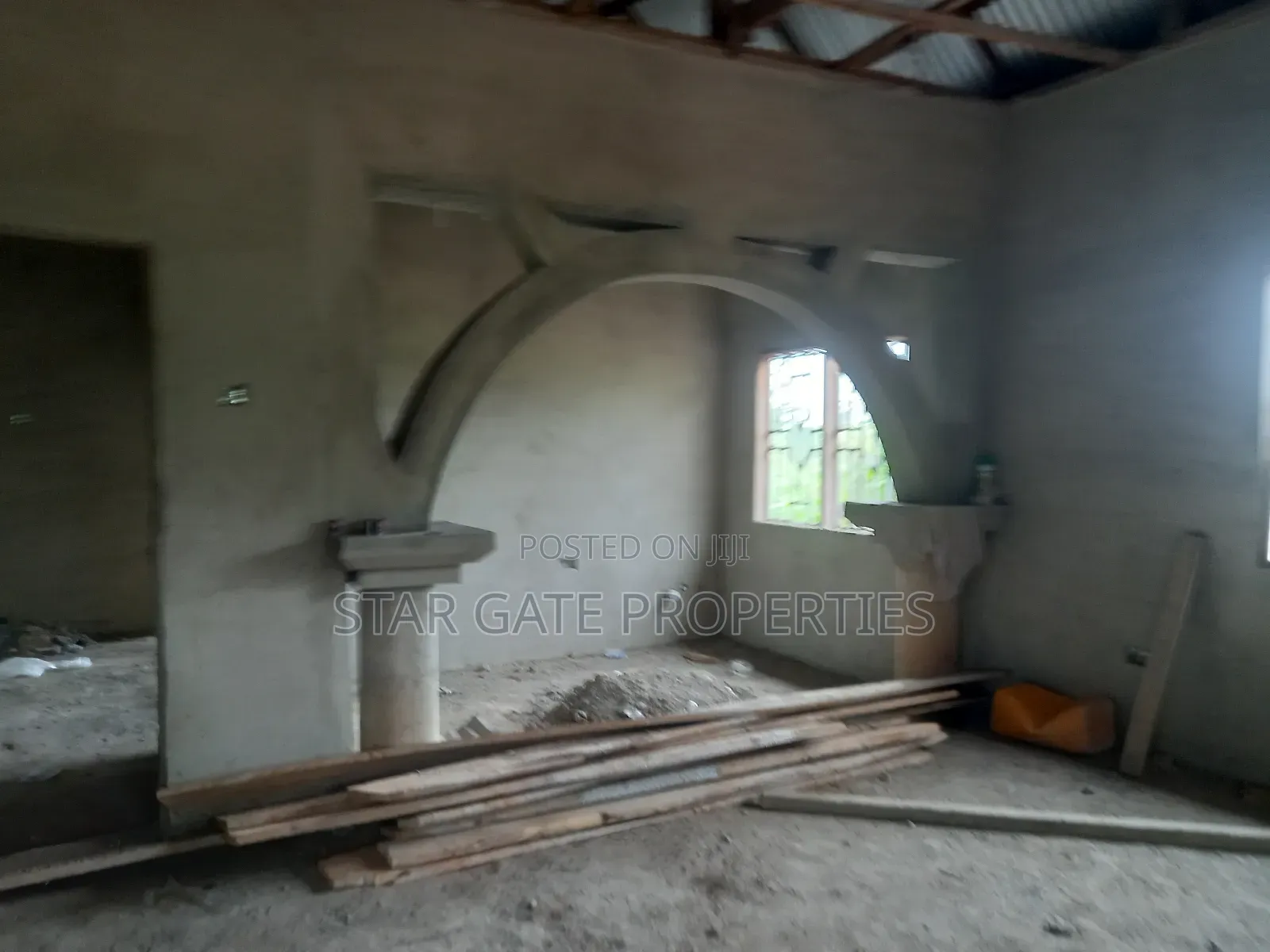 3bdrm House in Adankwame, Kumasi Metropolitan for sale
