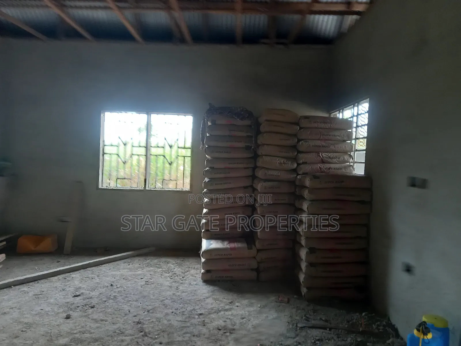 3bdrm House in Adankwame, Kumasi Metropolitan for sale