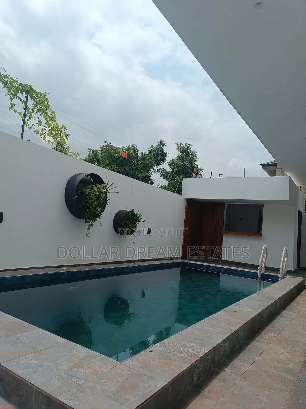 Furnished 5bdrm House in East Legon for sale