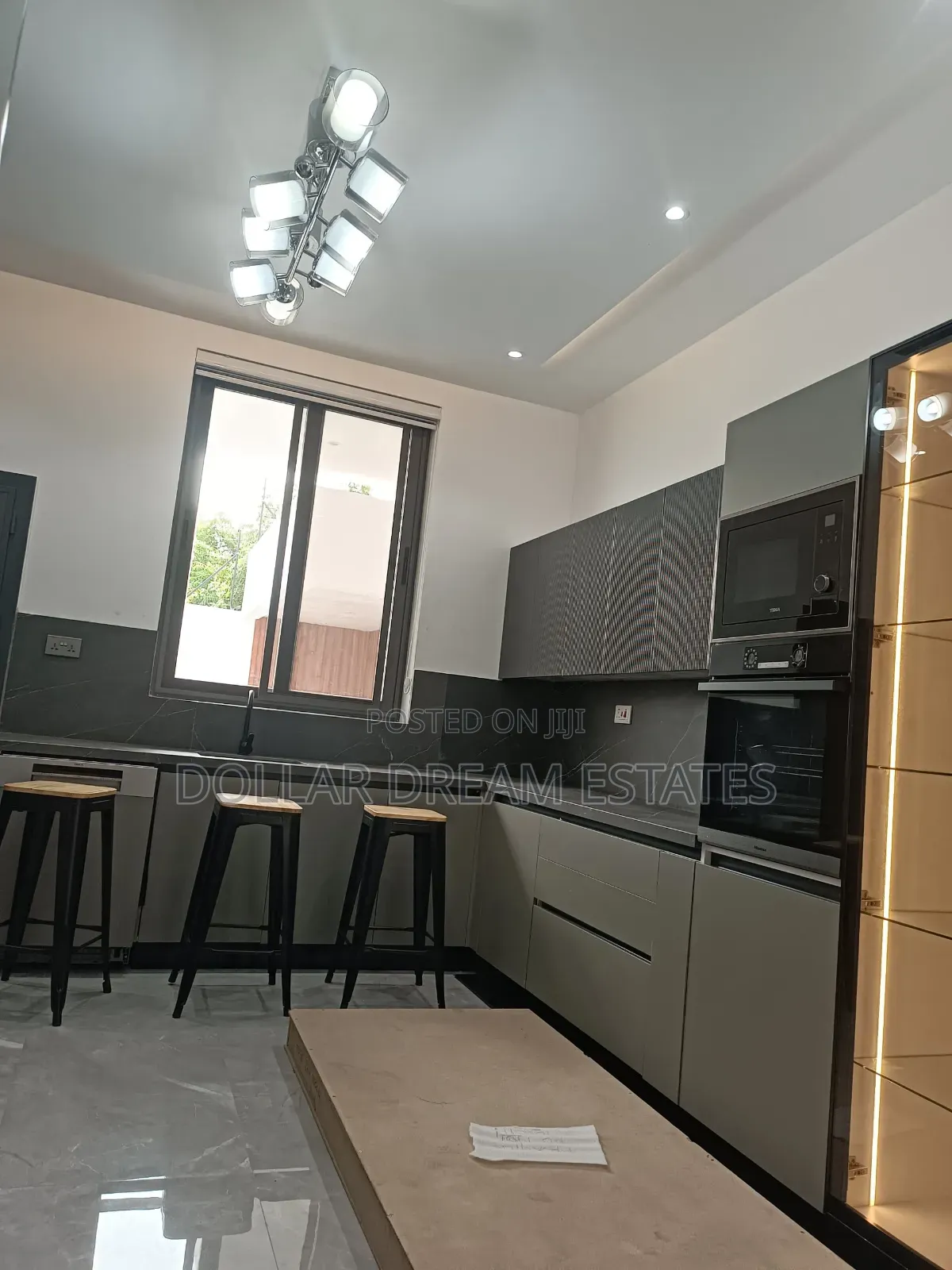 Furnished 5bdrm House in East Legon for sale
