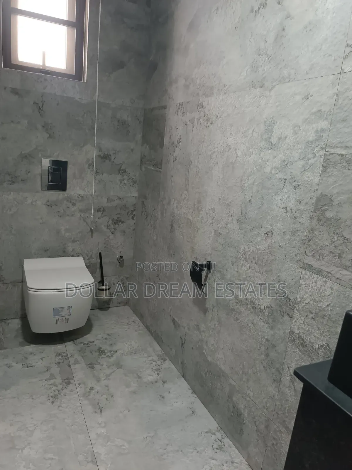 Furnished 5bdrm House in East Legon for sale