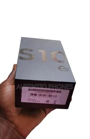 New Samsung Galaxy S10e 128 GB Black