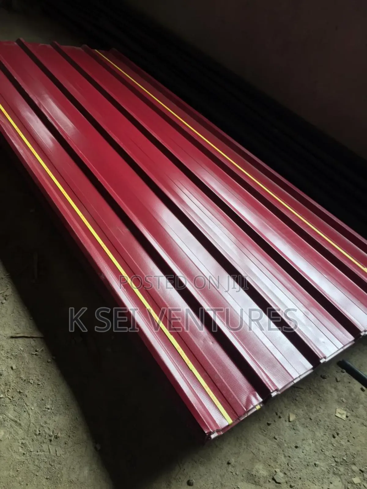 Aluminium Coloured Roof