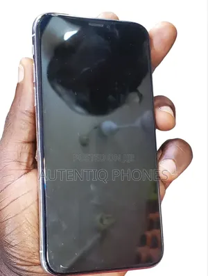 Apple iPhone X 64 GB White