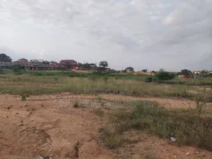 20 Plots At Suame Kodie (Mmowire Main Road)