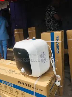 Best and Classic Water Heater Midea 15L.