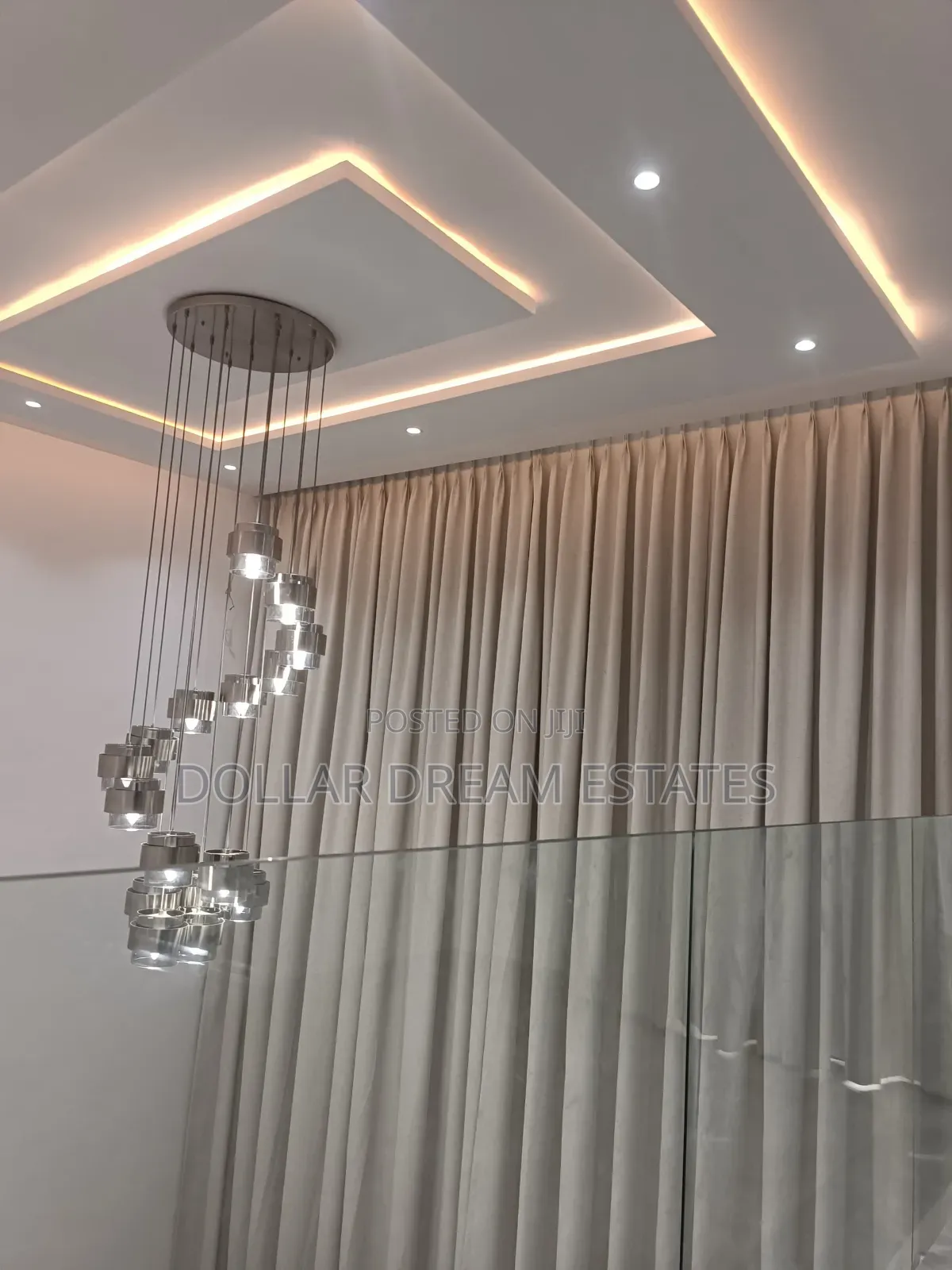 5bdrm House in East Legon for sale