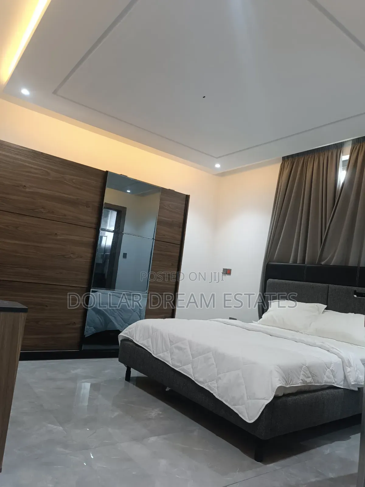 5bdrm House in East Legon for sale