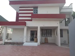 4bdrm House in Ahodwo Daban, Kumasi Metropolitan for sale