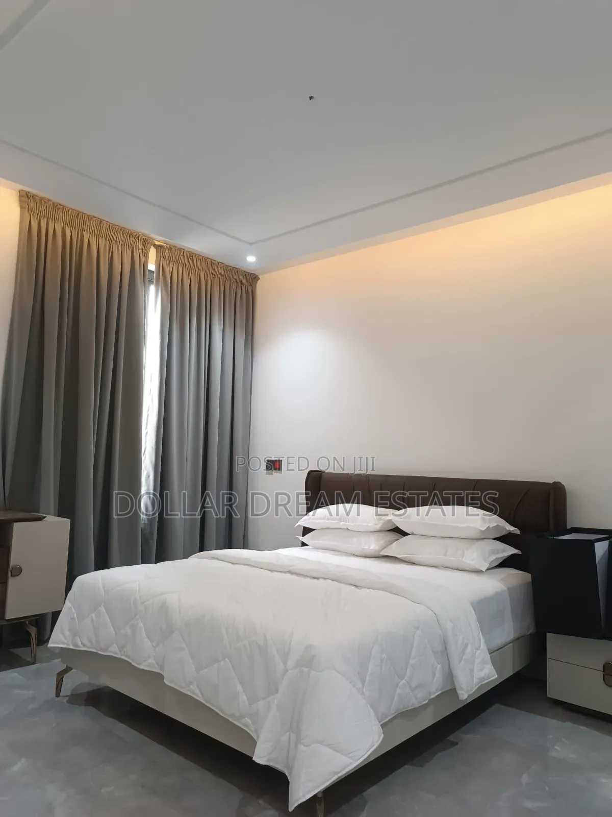 5bdrm House in East Legon for sale
