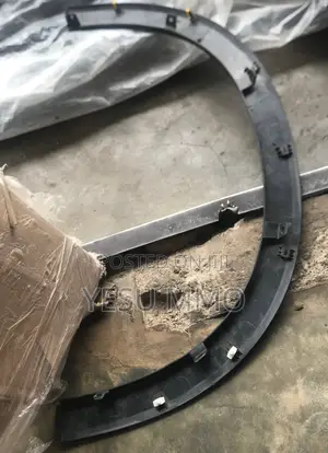 Hr-v Fender Mounding